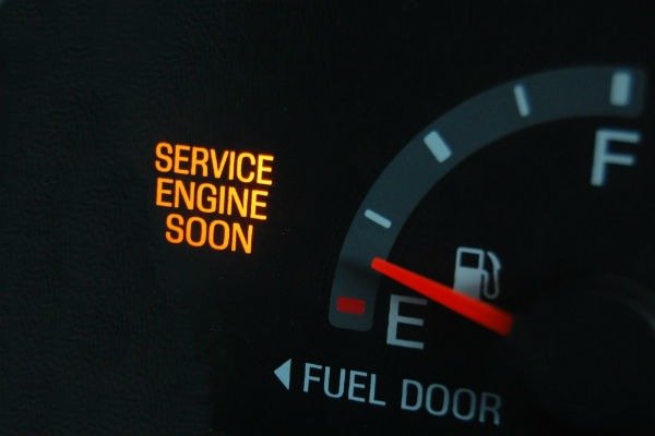 Photo of automobile Service Engine Soon warning light. Have a mobile mechanic make auto repair diagnostics for you.