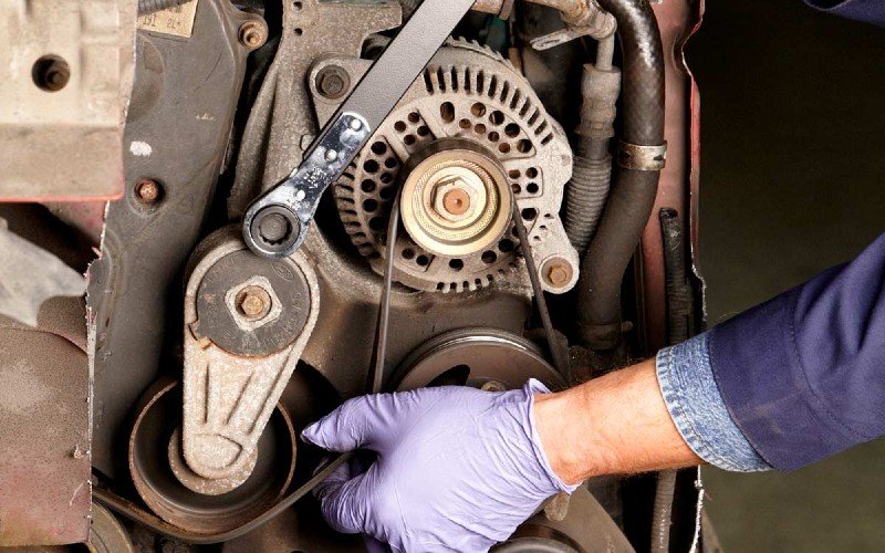 Repair of worn serpentine belt for North Tustin customer by a mobile auto repair technician.